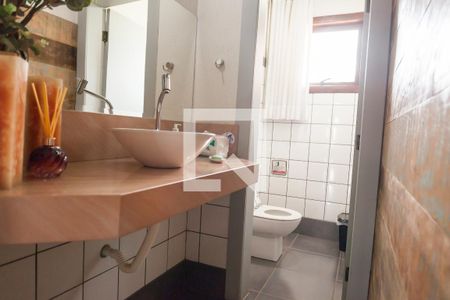 Casa de condomínio para alugar com 585m², 3 quartos e 4 vagas Casa de condomínio para alugar com 585m², 3 quartos e 4 vagasLavabo