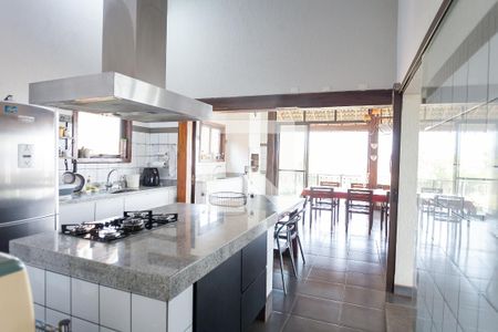 Casa de condomínio para alugar com 585m², 3 quartos e 4 vagas Casa de condomínio para alugar com 585m², 3 quartos e 4 vagasCozinha