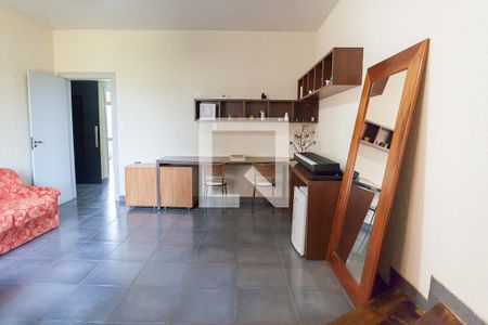 Casa de condomínio para alugar com 585m², 3 quartos e 4 vagas Casa de condomínio para alugar com 585m², 3 quartos e 4 vagasSuíte