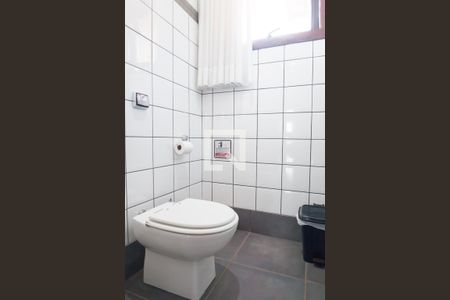 Casa de condomínio para alugar com 585m², 3 quartos e 4 vagas Casa de condomínio para alugar com 585m², 3 quartos e 4 vagasLavabo