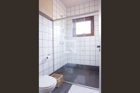 Casa de condomínio para alugar com 585m², 3 quartos e 4 vagas Casa de condomínio para alugar com 585m², 3 quartos e 4 vagasBanheiro Social