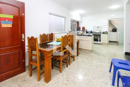 Sala de casa à venda com 3 quartos, 102m² em Chácara Mafalda, São Paulo