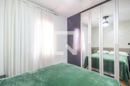 Suíte de apartamento à venda com 2 quartos, 70m² em Santo Antônio, Osasco