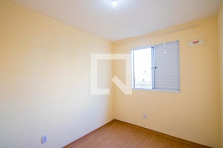 Quarto 2 de apartamento para alugar com 2 quartos, 43m² em Parque São Vicente, Mauá