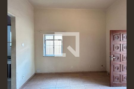 Sala de casa para alugar com 2 quartos, 50m² em Madureira, Rio de Janeiro