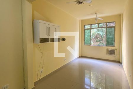 Sala/Quarto de apartamento para alugar com 1 quarto, 30m² em Botafogo, Rio de Janeiro