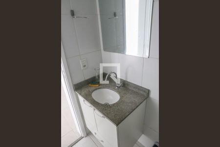 Banheiro de apartamento para alugar com 1 quarto, 33m² em Barra Funda, São Paulo