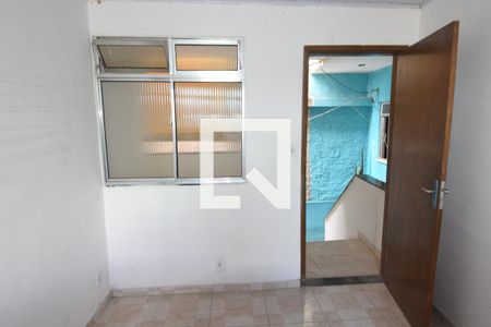 Casa para alugar com 1 quarto, 50m² em Jardim Olavo Bilac, Duque de Caxias