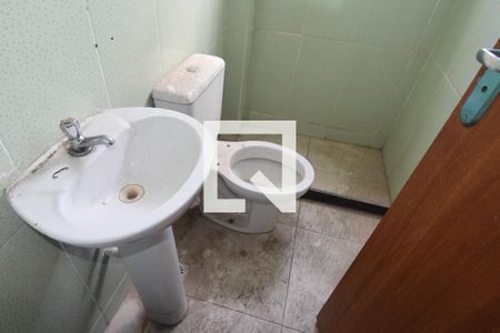 Casa para alugar com 1 quarto, 50m² em Jardim Olavo Bilac, Duque de Caxias