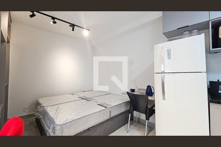 Studio de kitnet/studio para alugar com 1 quarto, 27m² em Jardim Iporanga, São Paulo