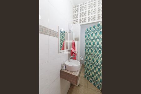 Casa à venda com 250m², 3 quartos e 3 vagas Casa à venda com 250m², 3 quartos e 3 vagasBanheiro