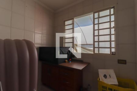 Casa à venda com 250m², 3 quartos e 3 vagas Casa à venda com 250m², 3 quartos e 3 vagasEdícula