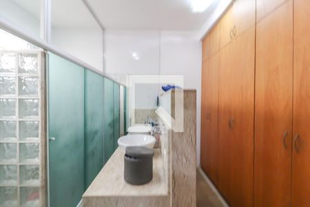 Casa à venda com 250m², 3 quartos e 3 vagas Casa à venda com 250m², 3 quartos e 3 vagasSuíte