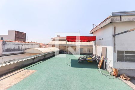 Casa à venda com 250m², 3 quartos e 3 vagas Casa à venda com 250m², 3 quartos e 3 vagasTerraço
