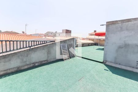 Casa à venda com 250m², 3 quartos e 3 vagas Casa à venda com 250m², 3 quartos e 3 vagasTerraço