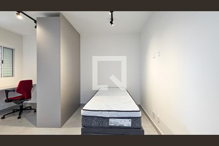 Quarto / Cozinha de kitnet/studio para alugar com 1 quarto, 27m² em Jardim Iporanga, São Paulo