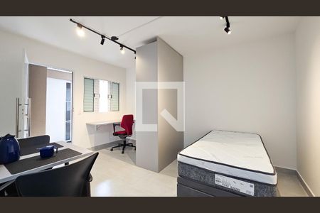 Quarto / Cozinha de kitnet/studio para alugar com 1 quarto, 27m² em Jardim Iporanga, São Paulo