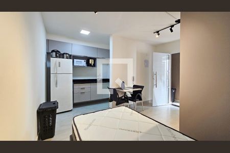 Quarto / Cozinha de kitnet/studio para alugar com 1 quarto, 27m² em Jardim Iporanga, São Paulo