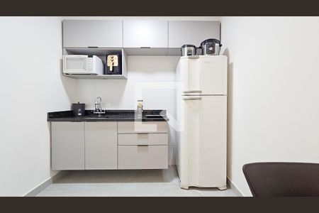 Studio de kitnet/studio para alugar com 1 quarto, 27m² em Jardim Iporanga, São Paulo