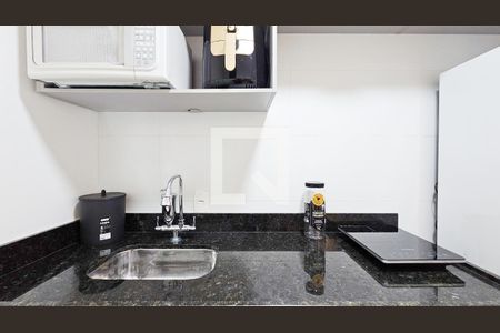 Cozinha de apartamento para alugar com 1 quarto, 27m² em Jardim Iporanga, São Paulo