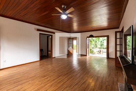 Sala de casa à venda com 5 quartos, 1320m² em Espírito Santo, Porto Alegre