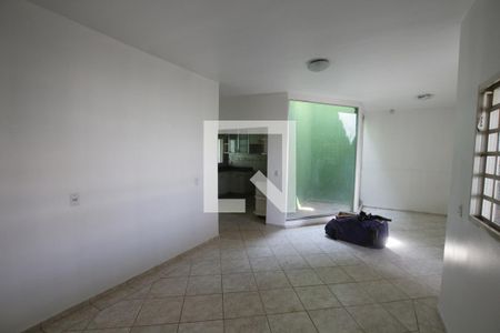 Sala de casa para alugar com 3 quartos, 160m² em Setor Faiçalville, Goiânia