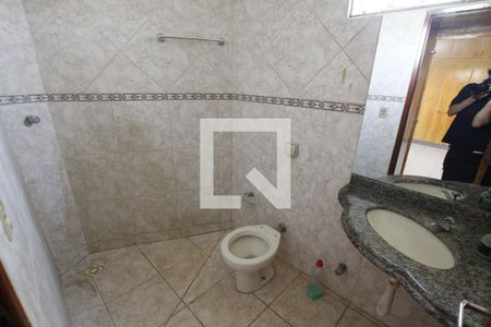 Banheiro da Suíte de casa para alugar com 3 quartos, 160m² em Setor Faiçalville, Goiânia