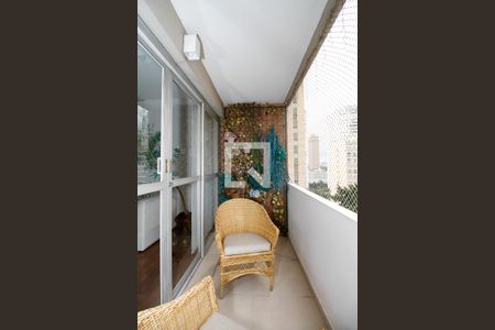 Varanda de apartamento à venda com 2 quartos, 125m² em Alto de Pinheiros, São Paulo