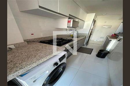 Apartamento à venda com 2 quartos, 57m² em Vila Curuçá, Santo André