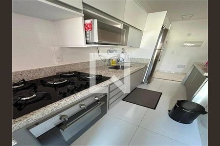 Apartamento à venda com 2 quartos, 57m² em Vila Curuçá, Santo André