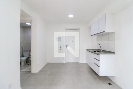 Sala/Cozinha de apartamento para alugar com 2 quartos, 36m² em Jardim Caravelas, São Paulo