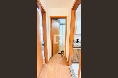 Corredor de apartamento para alugar com 2 quartos, 50m² em Jardim Jamaica, Santo André