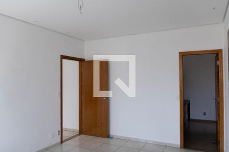 Sala 2 de casa à venda com 4 quartos, 271m² em Camargos, Belo Horizonte