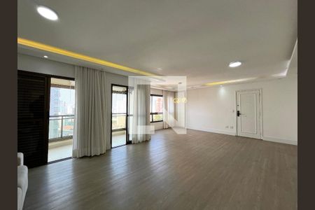 Sala de apartamento à venda com 3 quartos, 135m² em Mirandópolis, São Paulo