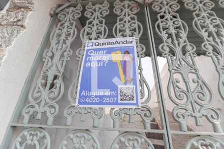 Casa à venda com 244m², 4 quartos e 3 vagas Casa à venda com 244m², 4 quartos e 3 vagasPlaca