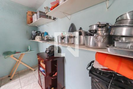 Casa à venda com 244m², 4 quartos e 3 vagas Casa à venda com 244m², 4 quartos e 3 vagasÁrea de Serviço