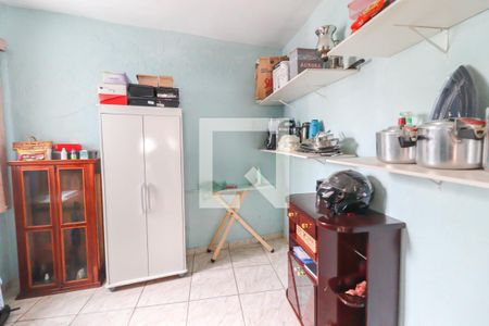 Casa à venda com 244m², 4 quartos e 3 vagas Casa à venda com 244m², 4 quartos e 3 vagasÁrea de Serviço