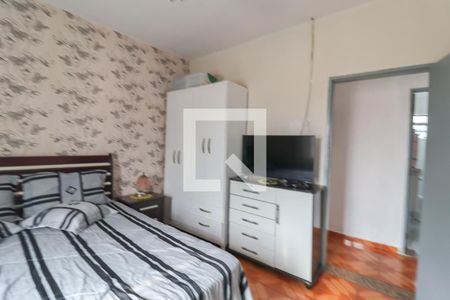 Casa à venda com 244m², 4 quartos e 3 vagas Casa à venda com 244m², 4 quartos e 3 vagasQuarto 3