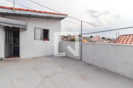 Casa à venda com 244m², 4 quartos e 3 vagas Casa à venda com 244m², 4 quartos e 3 vagasQuintal