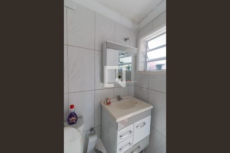 Casa à venda com 244m², 4 quartos e 3 vagas Casa à venda com 244m², 4 quartos e 3 vagasBanheiro externo