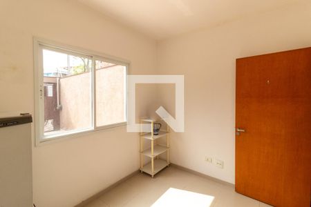 Sala de TV de casa à venda com 4 quartos, 150m² em Campininha, São Paulo