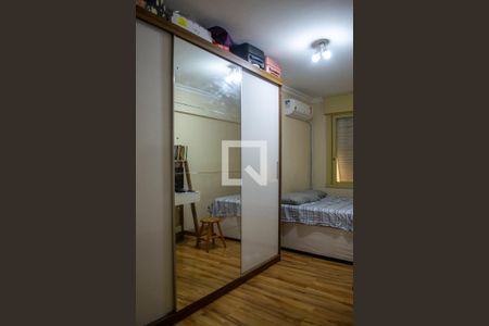 Quarto 1 de apartamento à venda com 2 quartos, 50m² em Cidade Baixa, Porto Alegre