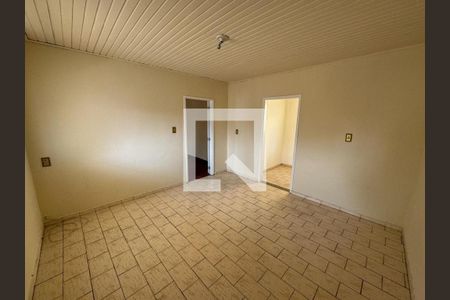 Casa à venda com 156m², 2 quartos e 2 vagasFoto 03