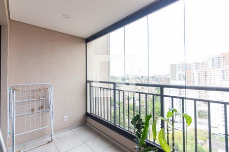 Sacada de apartamento para alugar com 2 quartos, 47m² em Padroeira, Osasco