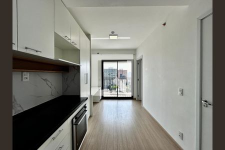 Cozinha de apartamento para alugar com 1 quarto, 35m² em Santo Amaro, São Paulo