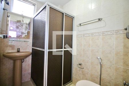 Banheiro do Quarto 1 de apartamento para alugar com 3 quartos, 98m² em Candeal, Salvador