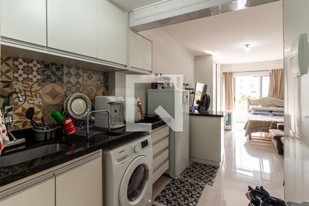 Cozinha de apartamento para alugar com 1 quarto, 28m² em Vila Buarque, São Paulo