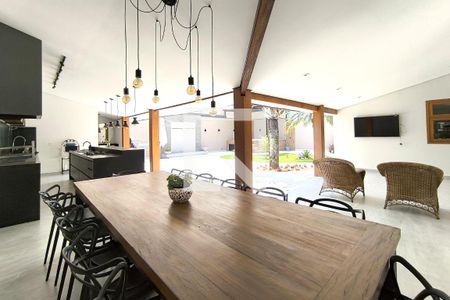 Casa à venda com 450m², 4 quartos e 5 vagas Casa à venda com 450m², 4 quartos e 5 vagasÁrea Gourmet