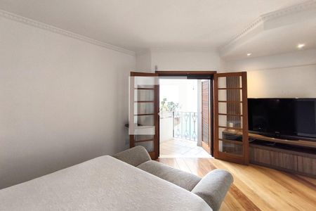 Casa à venda com 450m², 4 quartos e 5 vagas Casa à venda com 450m², 4 quartos e 5 vagasQuarto