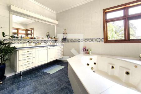 Casa à venda com 450m², 4 quartos e 5 vagas Casa à venda com 450m², 4 quartos e 5 vagasBanheiro 2